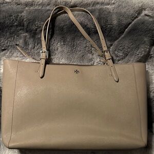 Tory Burch Elegant Tan Tote Bag